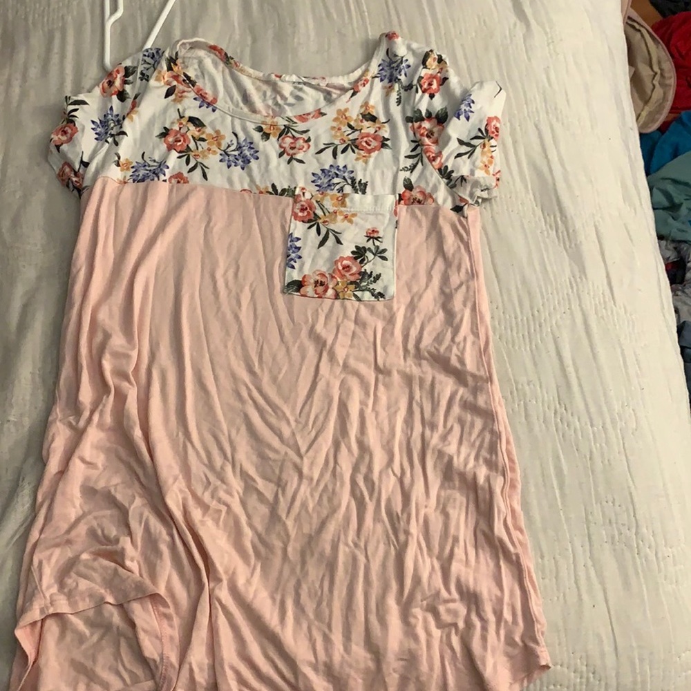 Pink and white floral t shirt